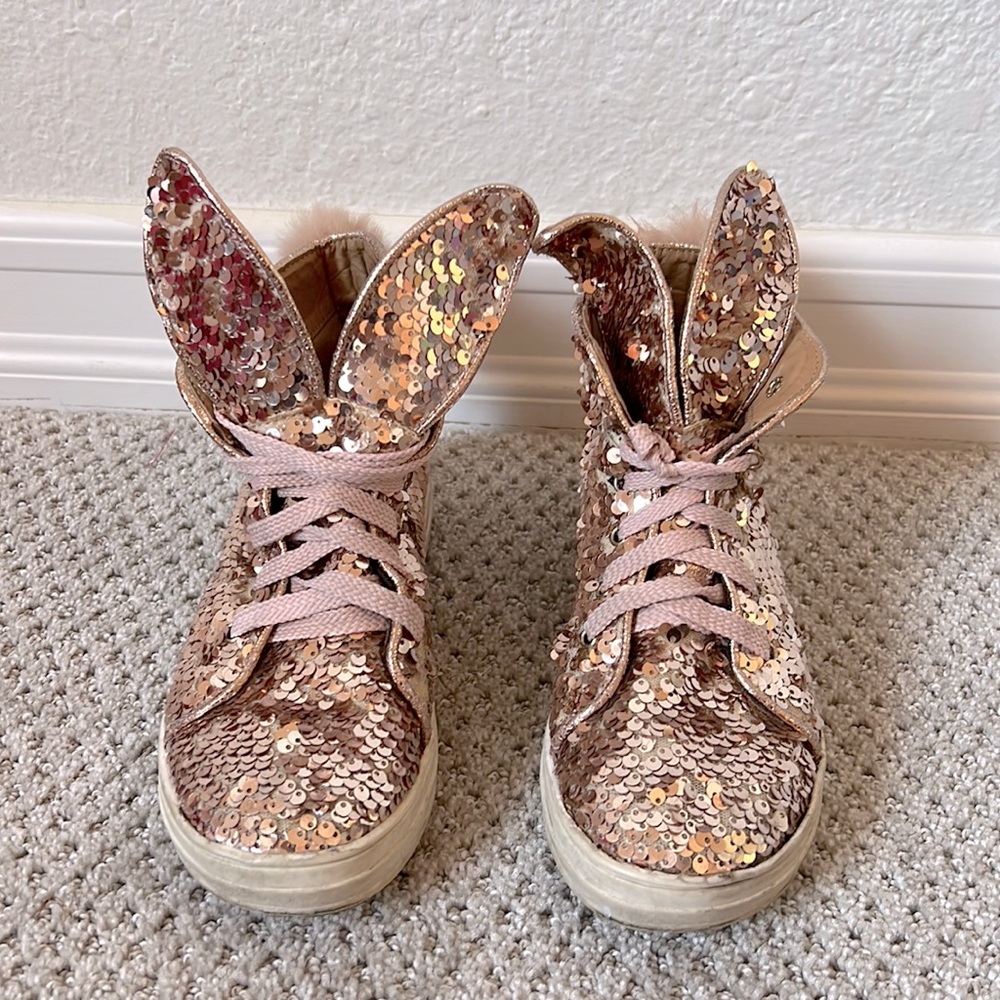 Rose Gold Colored Sequined Bunny high-Top Boots / Runners.